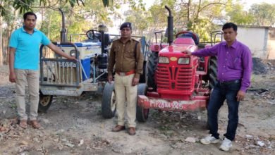 Photo of थाना दमुआ पुलिस की बड़ी कार्रवाई अवैध रेत परिवहन करते पकड़े ट्रेक्टर ट्राली