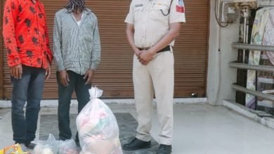 Photo of कॅरोना  मददगार व्हाट्सएप ग्रुप👈 के माध्यम से कोतवाली में पदस्थ प्रधान आरक्षक संदीप सिंह संदीप सिंह द्वारा दो परिवारों को उपलब्ध कराया गया20-20  दिन का राशन और सब्जियां