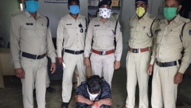 Photo of छिन्दवाड़ा- धर्म टेकडी चौकी पुलिस को मिली बड़ी सफलता, चोरी का आरोपी धराया, पचास हजार से ज्यादा का माल बरामद।