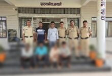 Photo of गौवंश तस्करों के खिलाफ भैंसदेही थाना पुलिस की कार्यवाही लगातार जारी, 31 नग गौवंश के साथ पकडाए महाराष्ट्र के 4 गौ तस्कर, दो आरोपियों की तलाश जारी