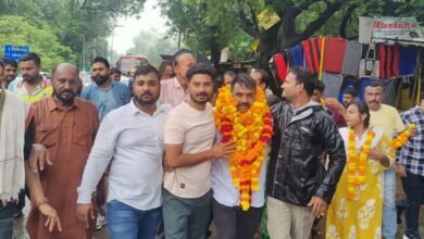 Photo of अजाक्स जिला अध्यक्ष पद के लिए रविशंकर बाल्मीकि ने लहराया जीत का विजयी पताका, 3 वोटो से हुई जीत