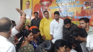 Photo of सांसद दर्शनसिंह चौधरी ने सासंद कार्यालय में रक्षाबंधन पर्व मनाया, किया पौधारोपण