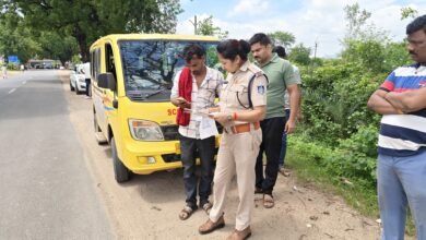Photo of यातायात व्यवस्था दुरुस्त एवं दुर्घटनाओं को रोकने हेतु जिले भर में पुलिस ने की चालानी कार्यवाही, गाड़ी चलाते समय सावधान 22 सितंबर तक चलेगा पुलिस का विशेष अभियान