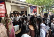 Photo of बाल मित्र योजना का विशेष अभियान चलाकर छात्र छात्राओं को दी थाने से संबंधित जानकारी