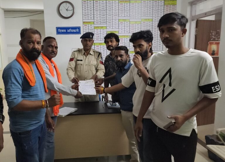 पचमढ़ी में मां काली के चित्र पर आपत्तिजनक स्टीकर लगाए जाने का मामला