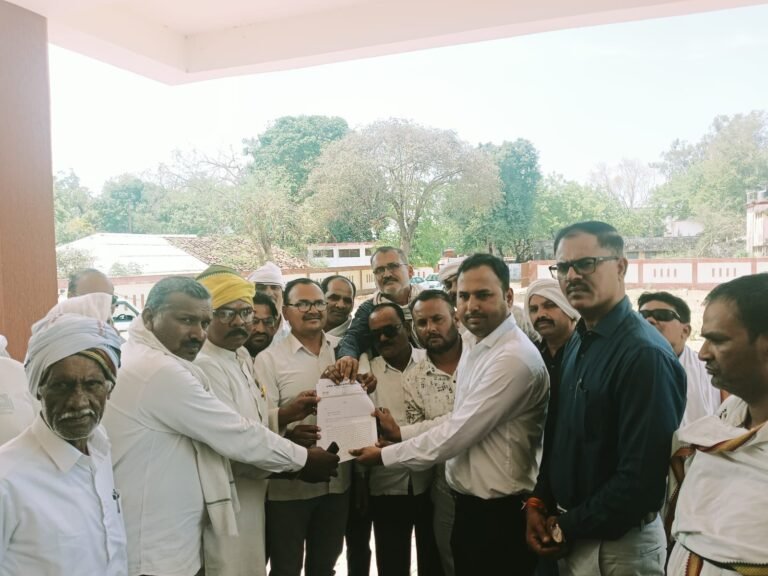 किसानों की समस्याओं को लेकर कांग्रेस का ज्ञापन, पिपरिया में कलेक्टर के नाम सौंपा गया पत्र