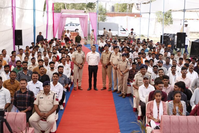 नर्मदापुरम में ग्राम रक्षा समिति सम्मेलन: ग्रामीण सुरक्षा में जनभागीदारी को बढ़ावा