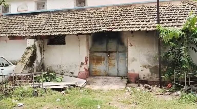1970 का पीएम भवन ढहा, अब अस्पताल में हो रहा पोस्टमार्टम, मरीज जीते-जी सह रहे मौत का मंजर