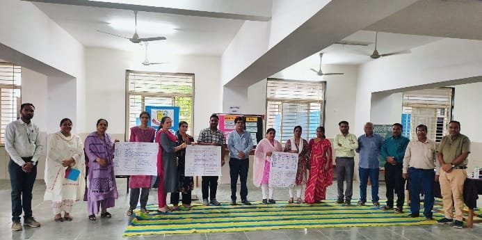 उत्कृष्ट विद्यालय पिपरिया में अकादमिक संवाद आयोजित, दक्षता आधारित शिक्षण पर हुआ मंथन
