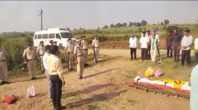 अंगदान के बाद विलासा शर्मा को गार्ड ऑफ ऑनर के साथ अंतिम विदाई, परिजनों के फैसले ने पेश की मानवता की मिसाल