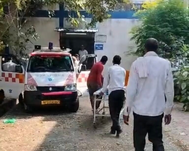 इंस्टाग्राम पर वीडियो पोस्ट कर छात्र ने लगाई फांसी, तीन पर लगाए गंभीर आरोप